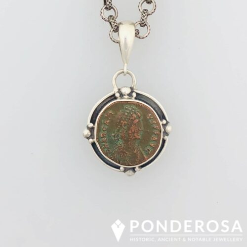 3F447C91-8344-49B7-9768-DF8F6DA1B25E Bronze Roman Coin - Arcadius (Emperor)