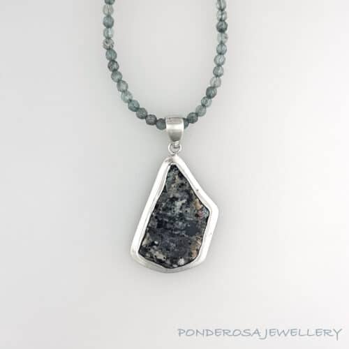 RG 4 Roman Glass - Dark