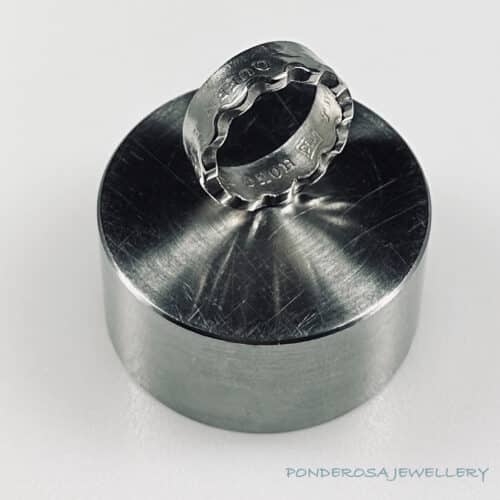 Hong Kong Copper Scallop Coin Ring - Hong Kong (Two Dollars - 1975)