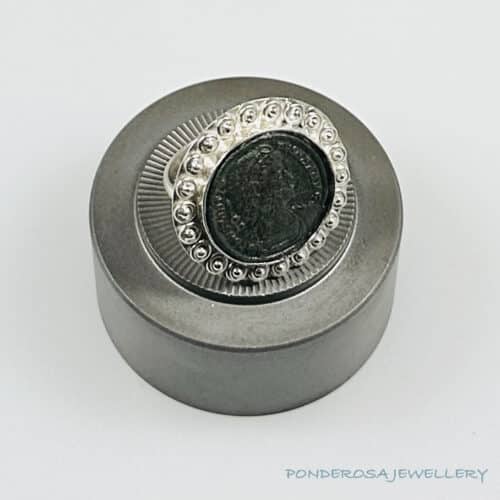 RC 6 Bronze Roman Coin Ring - Round Dot
