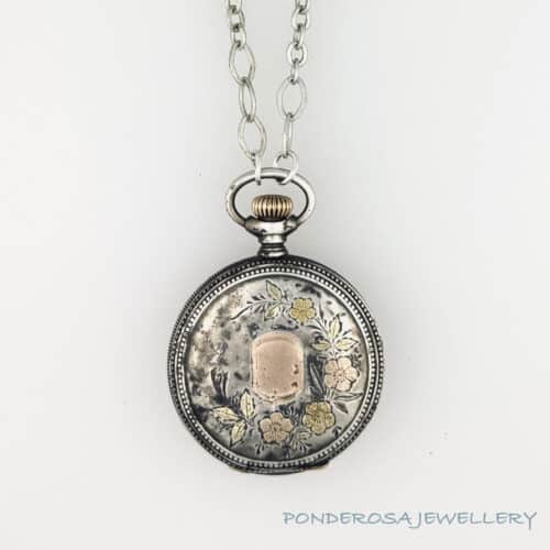 Vintage Ladies Pocket Watch - (Closed Face)
